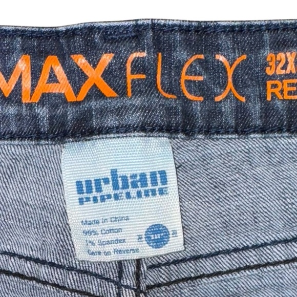 Max Flex Blue Mens 32 X 31 Blue Bootcut Med Rise Faded Whisker Lines Denim Jeans - Picture 5 of 6